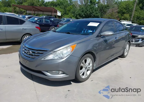 2013 Hyundai Sonata Limited z USA, uszkodzony, nr VIN 5NPEC4AC4DH614099